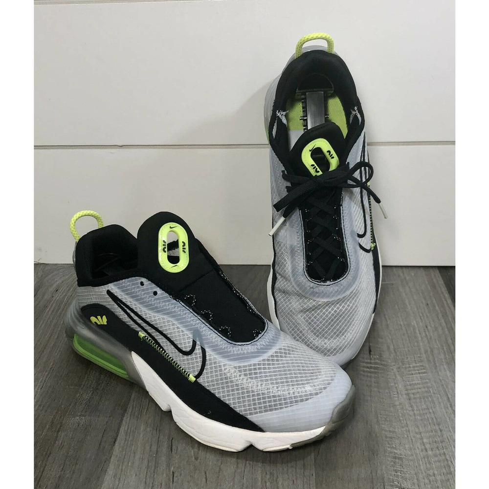 Nike Air Max 2090 Volt Youth Size 7 CJ4006-009 (Should Fit Women’s 8)